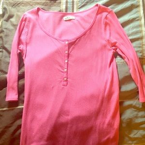 3/4 long sleeve Hollister shirt